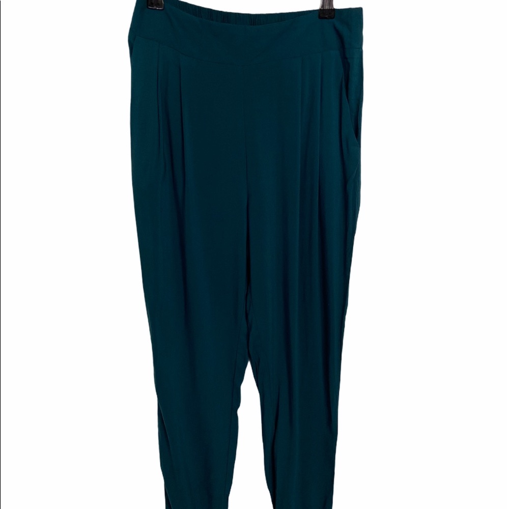 Forever 21 Emerald Long woven pants , small